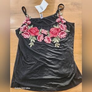 🏝Embellished Black and Pink Sleeveless Tank Top